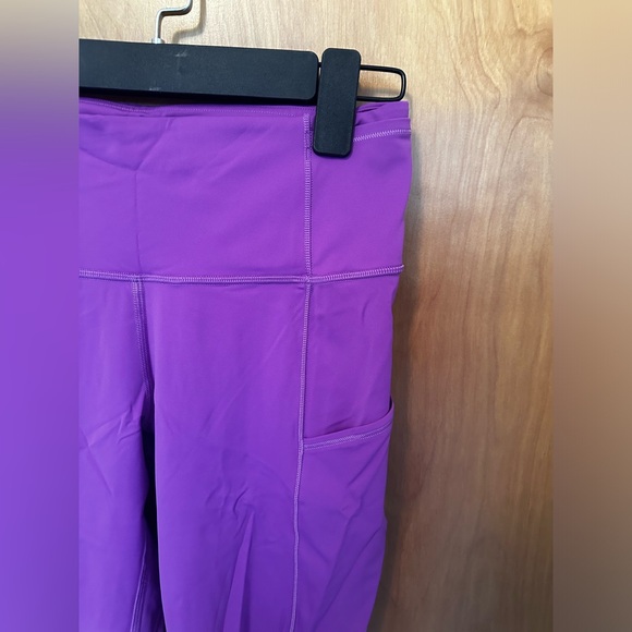 Lululemon Fast and Free High Rise Crop 23” Size 6 - Picture 4 of 5
